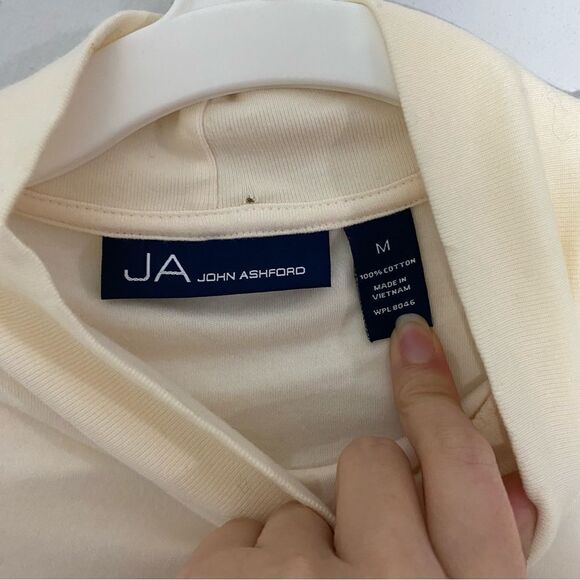 John Ashford Men’s Long Sleeve Mock Neck Tee size M - Picture 2 of 5